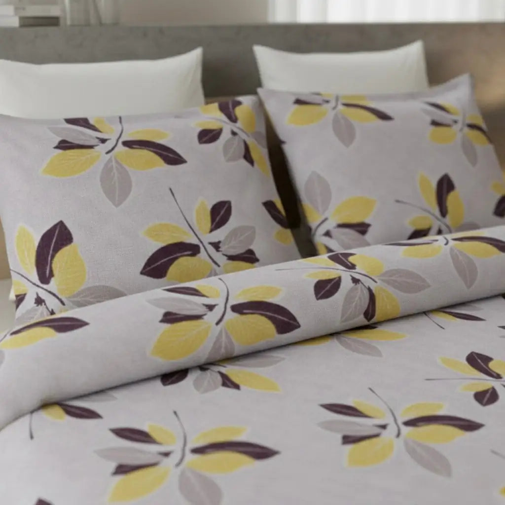 Signature Double Bed Bedsheet Secondary image