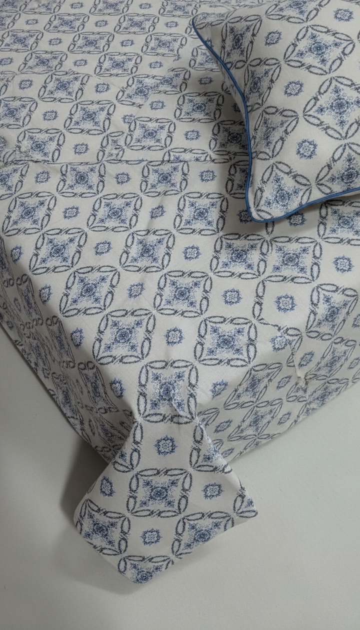 Monte Carlo Home White Cotton Bedsheet | HFB-132 Secondary image